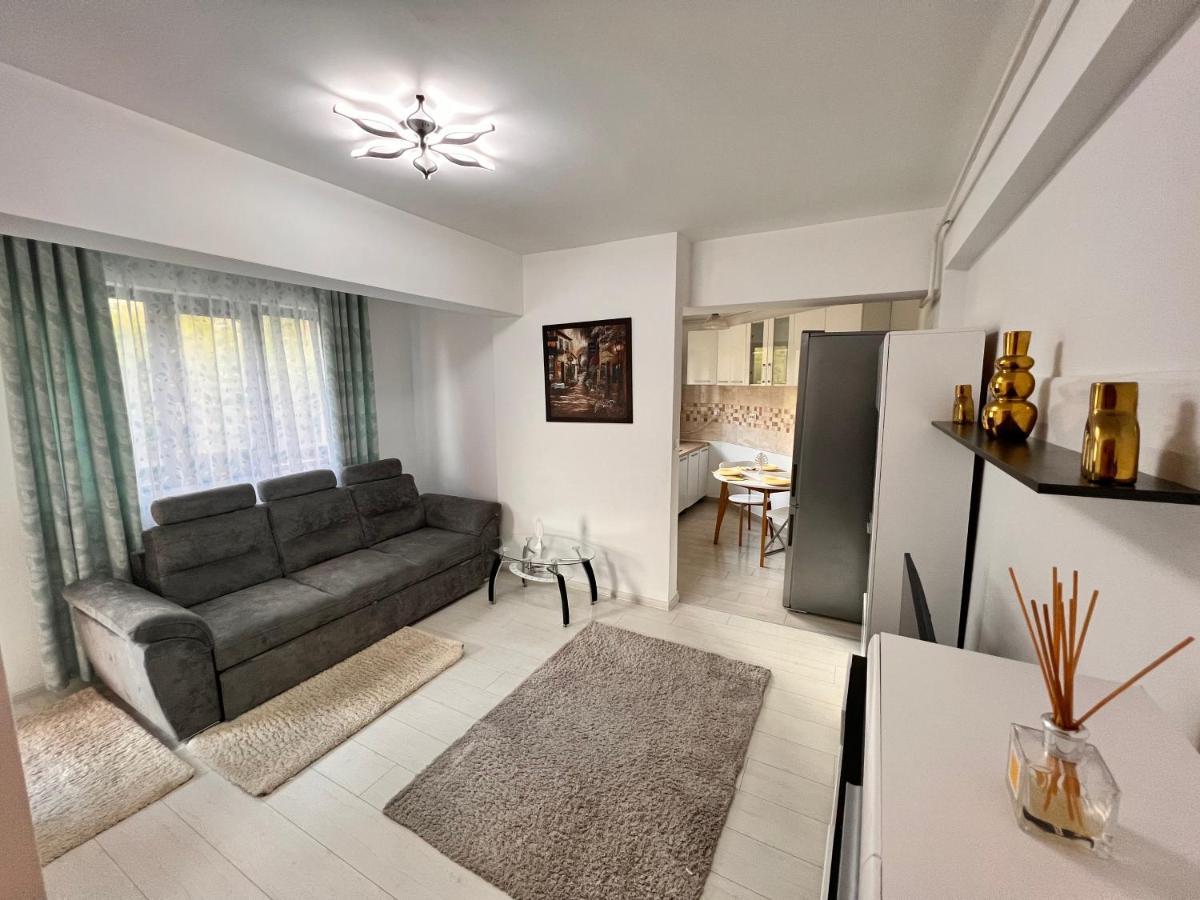 2 Rooms Apartment Airy & Bright Relax Jászvásár Kültér fotó